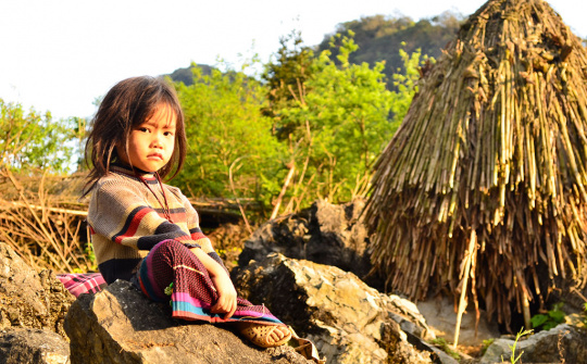 H'Mông - Những người sinh ra từ đá