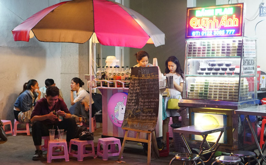 Những con hẻm ăn - chơi "chất" nhất Sài Gòn