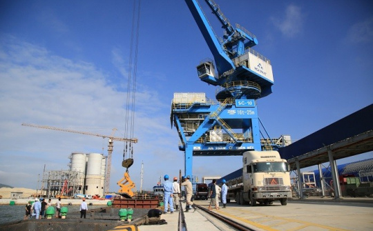 Gần 3.800 tỷ đồng đầu tư bến cảng tổng hợp - Container Hòa Phát Dung Quất