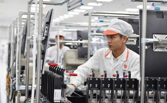 VinSmart - Fujitsu - Qualcomm hợp tác phát triển điện thoại thông minh 5G