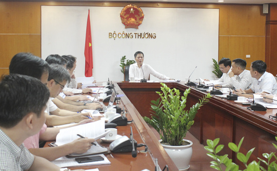 Bộ trưởng Trần Tuấn Anh: Ưu tiên phát triển các dự án hạ tầng điện