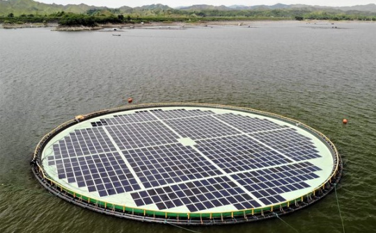 Năng lượng mặt trời nổi: Philippines chuyển sang dự án thủy điện lai quang điện đầu tiên