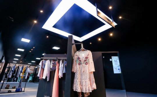 Trí tuệ nhân tạo tự đổi mới trải nghiệm mua sắm