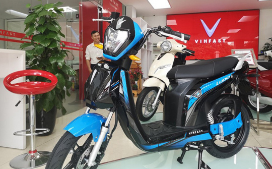 VinFast bất ngờ trưng bày 2 mẫu xe điện mới ở phân khúc học sinh, sinh viên