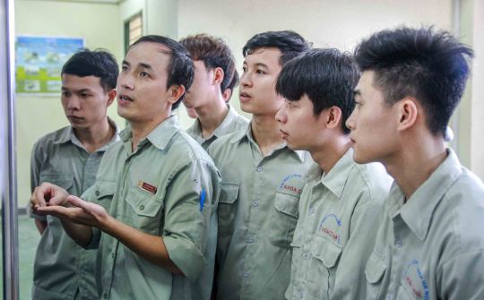 Phát triển nguồn nhân lực cho ngành công nghiệp hỗ trợ