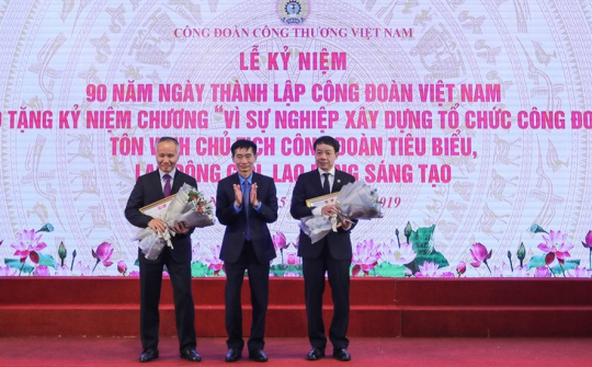 Lan tỏa thành tích để có nhiều bông hoa đẹp trong hoạt động công đoàn