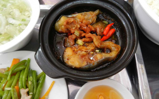 Ba miền chung mẻ cá kho