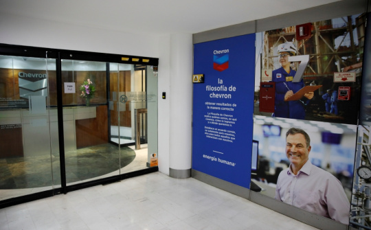 Mỹ gia hạn giấy phép khoan thăm dò tại Venezuela cho Chevron