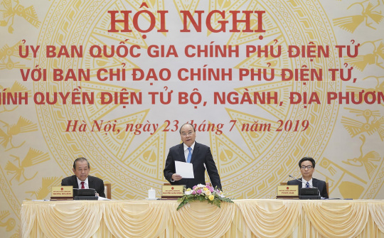 Thủ tướng yêu cầu sớm hoàn thành loạt dự thảo về Chính phủ điện tử