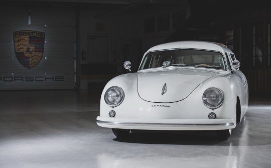 Đây là chiếc Porsche cổ limousine độc nhất trên thế giới