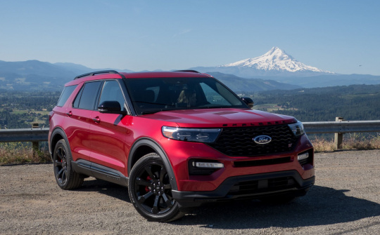 Gần 14.000 xe Ford Explorer và Lincoln Aviator bị lỗi không đèn cảnh báo