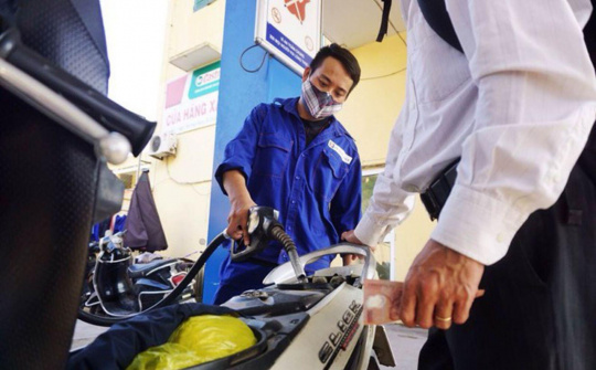 Thị trường có dấu hiệu “bất thường”, Bộ Công Thương lập tức vào cuộc đảm bảo nguồn cung xăng dầu