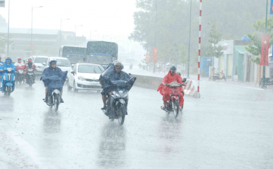 Thời tiết 23/8: Hà Nội mưa to và dông