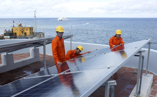 EVNSPC phát hơn 7,5 triệu kWh điện mặt trời mái nhà lên lưới điện quốc gia