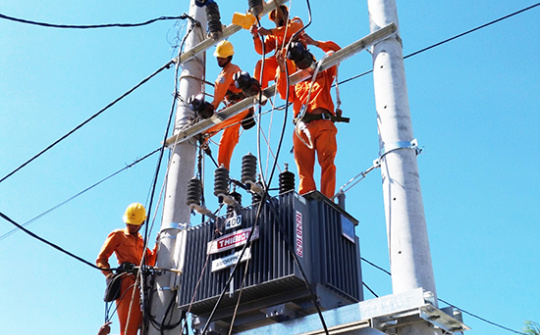 Đề xuất sửa, bãi bỏ một số điều kiện kinh doanh trong lĩnh vực điện lực, hóa chất