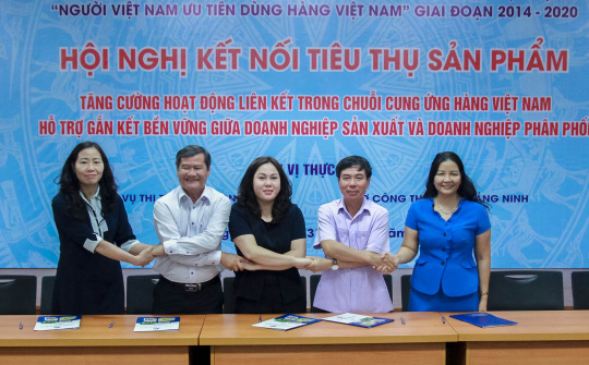 Kết nối tiêu thụ sản phẩm OCOP: Từ Trung ương tới địa phương