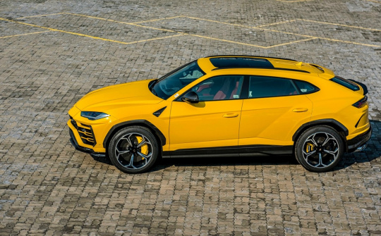 Lamborghini Urus siêu SUV nhanh nhất thế giới tiếp tục về Việt Nam