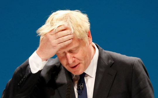 Nước Anh tự “đánh mất mình”