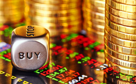 Giá vàng đảo chiều tăng mạnh, vàng trong nước chưa kịp theo (ngày 16/9)