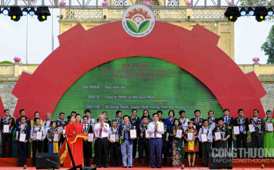 Tôn vinh 110 sản phẩm công nghiệp nông thôn tiêu biểu quốc gia 2019