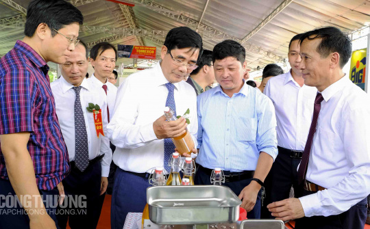 Sản phẩm công nghiệp nông thôn tìm cơ hội kết nối, mở rộng thị trường tiêu thụ