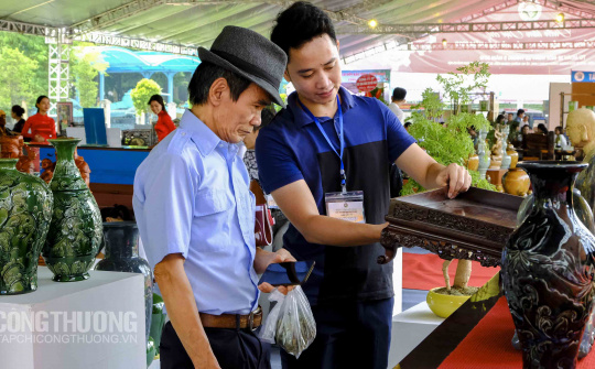 Đưa sản phẩm công nghiệp nông thôn vào phân phối trong siêu thị