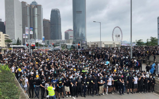 [Tin ảnh] Mỹ phải trả giá khi Hong Kong bất ổn?