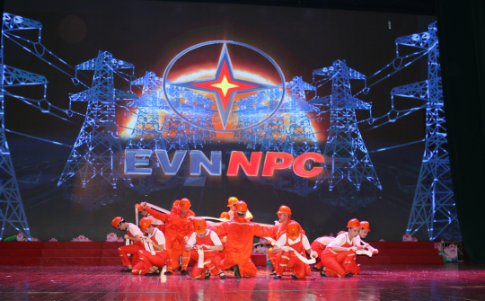 Đa dạng bản sắc văn hóa, ngập tràn nét đẹp lao động ngành điện