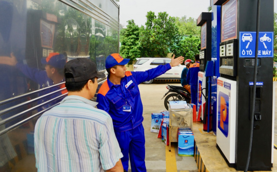 Petrolimex Sài Gòn: Cửa hàng đầu tiên theo chuẩn nhận diện mới chính thức khai trương