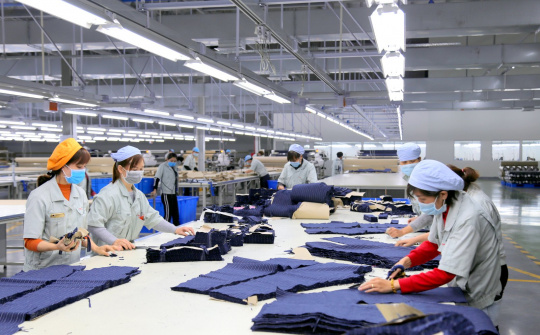 Đầu tư nước ngoài vào Việt Nam tăng kỷ lục