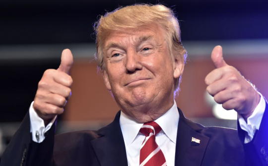 Tin ảnh: Ông Trump đề cao Iran và Triều Tiên