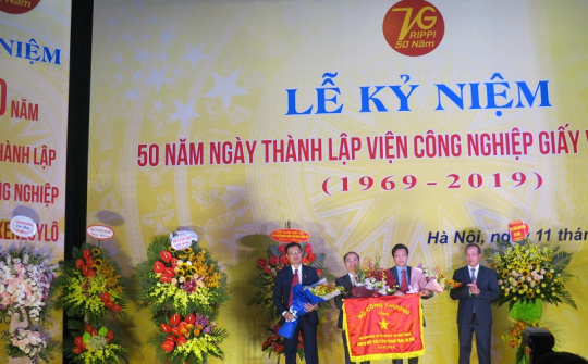 Nửa thế kỷ Viện Công nghiệp Giấy và Xenluylô: Việc đã thành kể sao cho hết