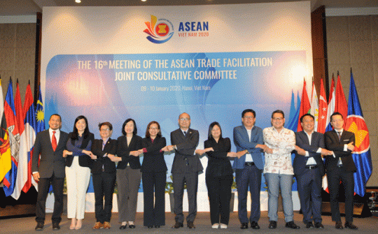 Năm Chủ tịch ASEAN 2020: Cắt giảm 10% chi phí giao dịch thương mại nội khối vào năm 2020