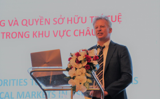 Nạn hàng giả trong thương mại điện tử: Quản lý chặt các tài khoản bán hàng