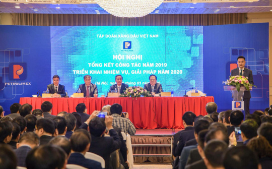Petrolimex tiếp tục củng cố "ngôi vương" ngành xăng dầu, báo tăng trưởng lợi nhuận 9% năm 2019