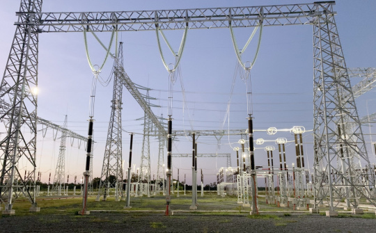Đóng điện thành công sân phân phối 500kV Trung tâm Điện lực Long Phú