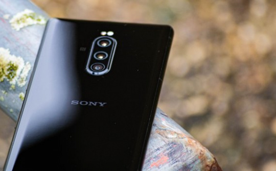 Xperia 5 Plus lộ diện - "Mỹ nhân" mới của Sony đốn tim fan