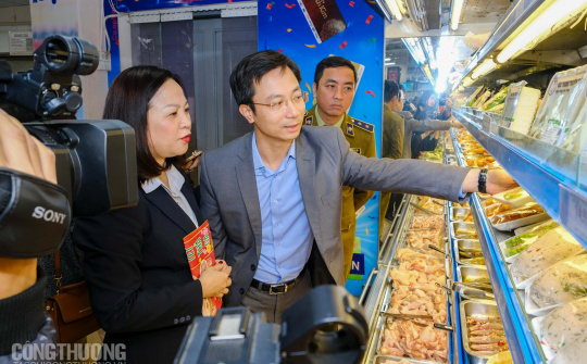 Bộ Công Thương: Hàng hóa Tết Canh Tý 2020 đảm bảo 2 "không"