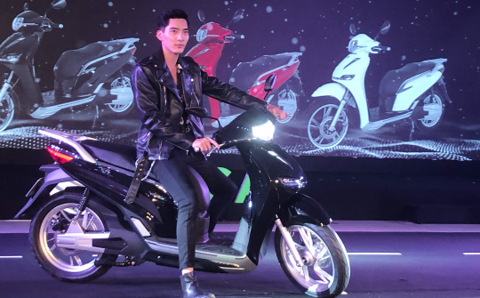 Ra mắt xe điện eSH, Pega “cà khịa” Honda