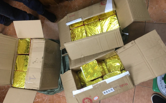 Bắt giữ 62kg pháo nổ cất giấu trong cửa hàng quần áo, chờ ngày tiêu thụ