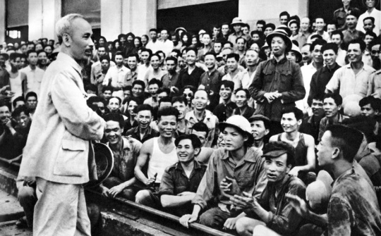 Chủ tịch Hồ Chí Minh - Cả một đời vì nước vì non