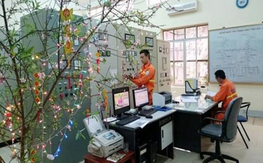 Đón Tết ở trạm điện