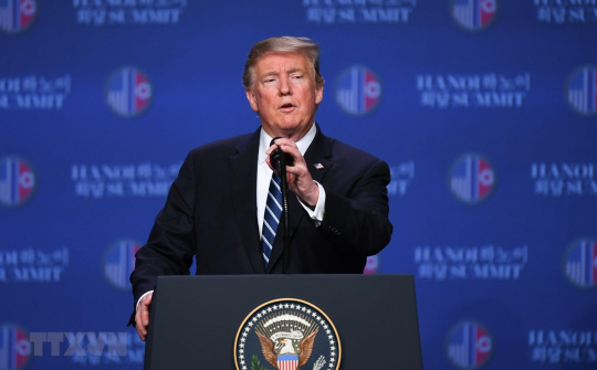 [Tin ảnh] Tổng thống Trump bóng gió “chê” người tiền nhiệm