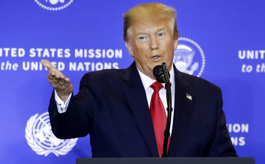 [Tin ảnh] Ông Trump không phải "dạng vừa"