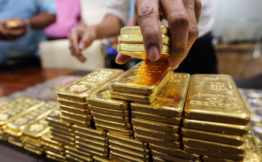 Xung đột kéo dài tại Trung Đông khiến giá vàng nhảy vọt lên mức cao nhất trong 7 năm