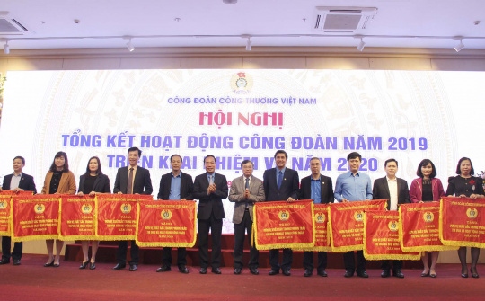 Công đoàn Công Thương: Biến khó khăn thành cơ hội, cùng đoàn viên vững bước chào năm mới