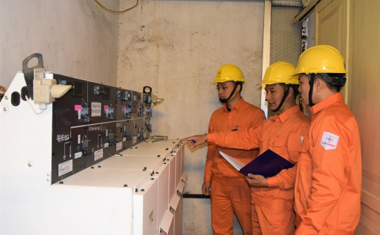 EVNHANOI chuẩn bị các phương án để đảm bảo điện an toàn liên tục