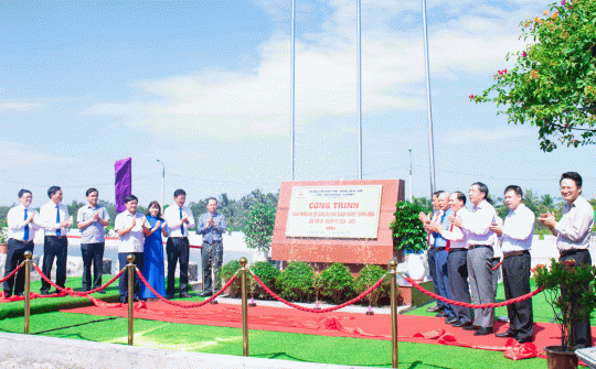 TKV: Gắn biển công trình cải tạo môi trường cụm kho cảng Điền Công