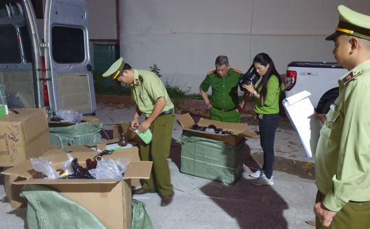 Chặn đứng 1.000 máy sấy tóc giả nhãn hiệu PANASONIC