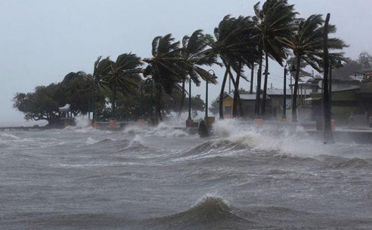 Thời tiết 17-10: Ảnh hưởng áp thấp nhiệt đới, mIền Trung tiếp tục mưa rất lớn